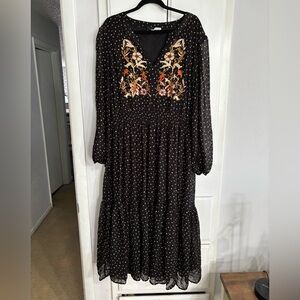 Chic Black Floral Embroidered Dress